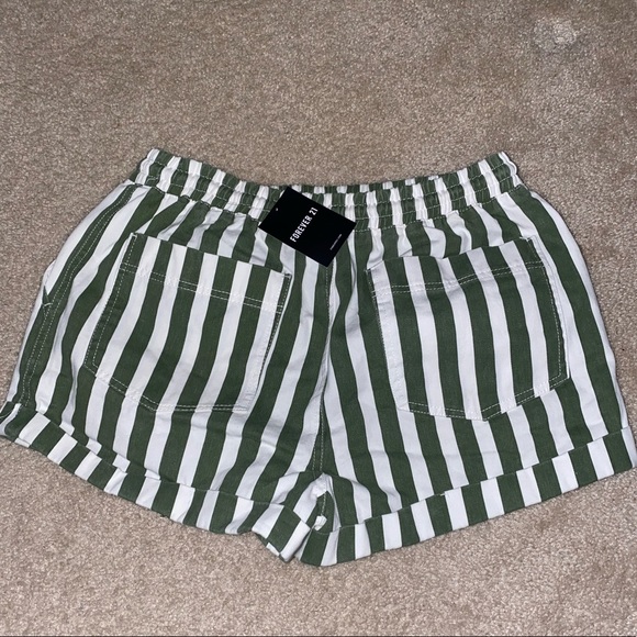 Shorts - Picture 2 of 2